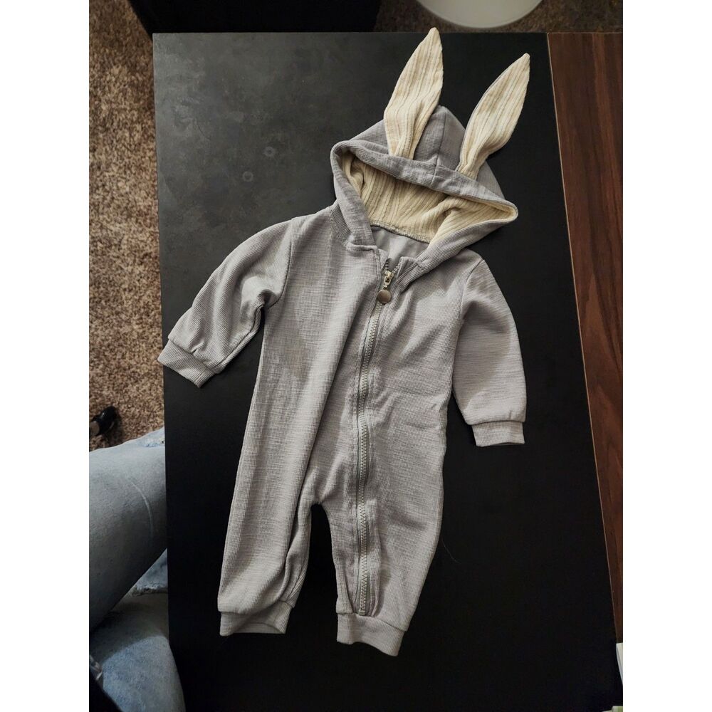 Baby Bunny Ear Hooded Romper 6M Gray Ribbed Zip Up One Piece Outfit